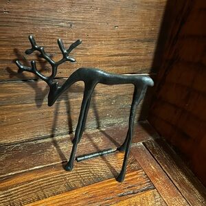 Lot of 2 Pottery Barn Bronze Sculpted Reindeer - Small
Brand new in box